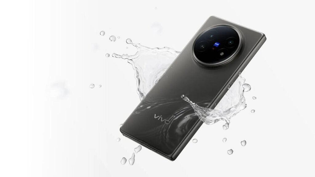vivo X Fold5 ZEISS triple camera setup with 50MP main sensor and telephoto lens