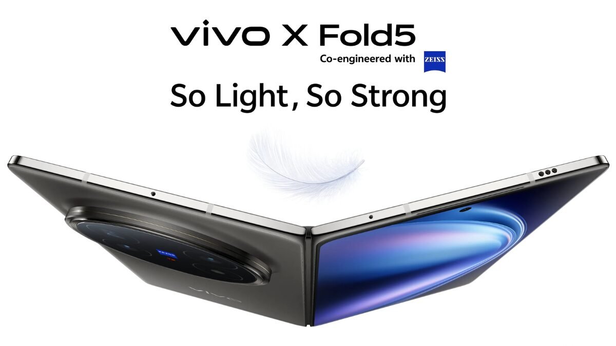 vivo X Fold5 slim foldable design with AMOLED display and ZEISS branding